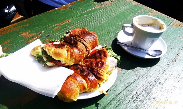 portuguese-breakfast