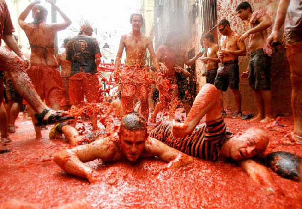 tomatina-throwing-festival