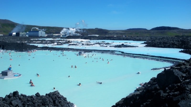 blue-lagoon-in-iceland-16