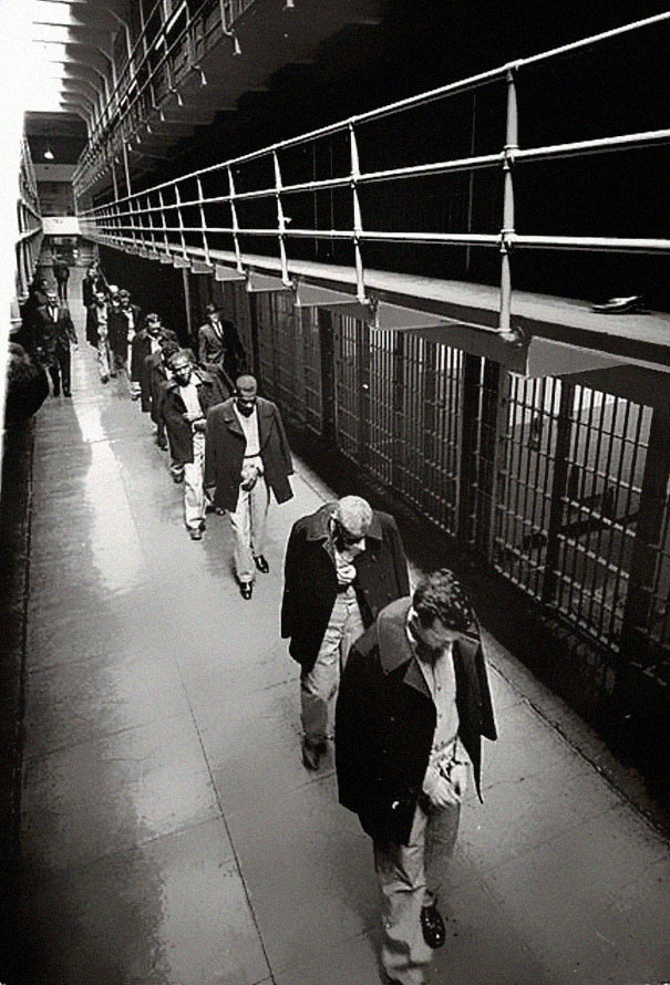 the leaving of last prisoners from alcatraz, 1963