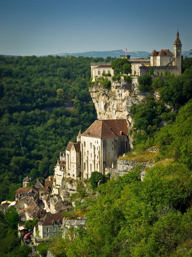 rocamadour france top 15 most stunning cliff side towns and villages 