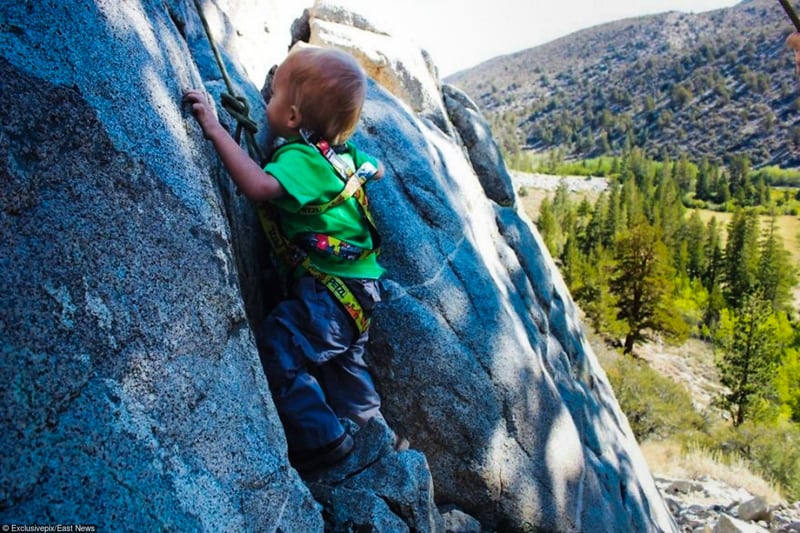 2_toddler-mountain-climber
