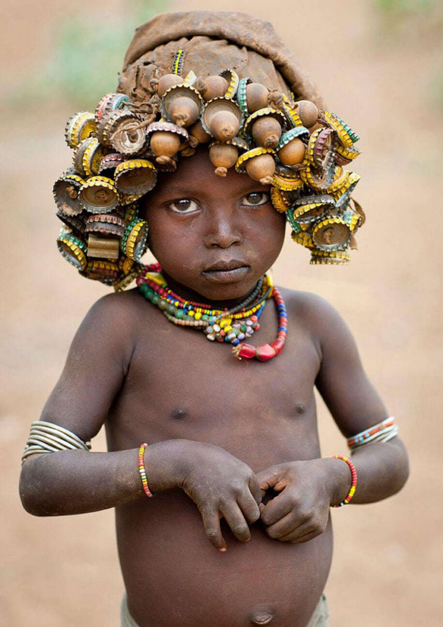 daasanach-tribe-recycled-headwear-eric-lafforgue-ethiopia-f