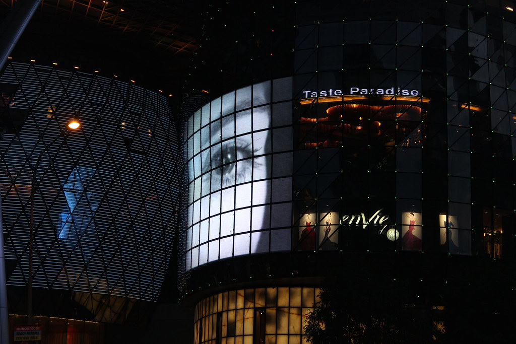 The Ultimate Guide to Video Walls and Their Controllers