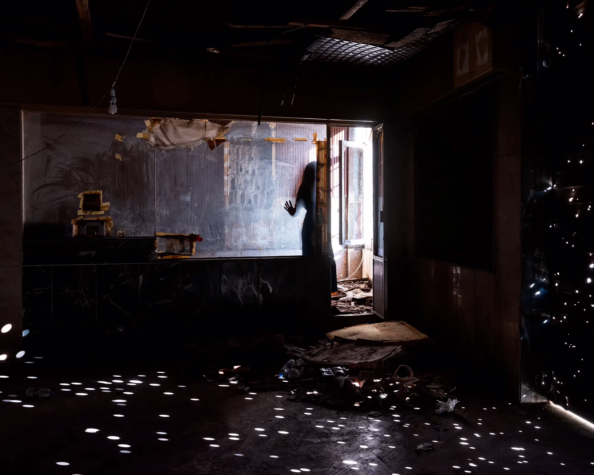 “Where Do I Go?”: Rania Matar’s Portraits of Lebanese Women Living Through Uncertainty